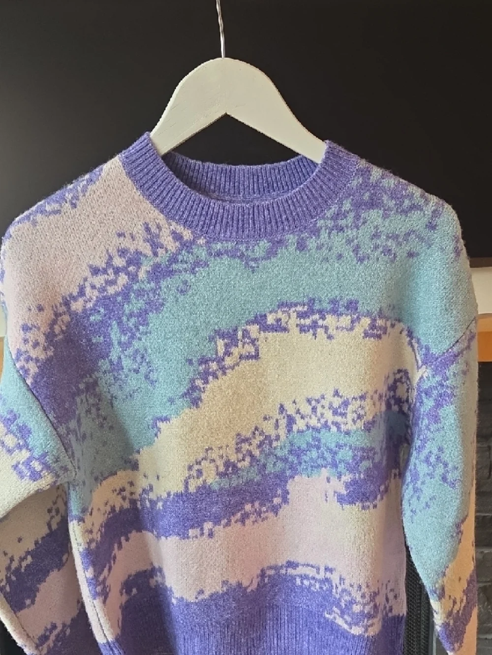 Retro Crewneck Sweater - Picture 2 of 9